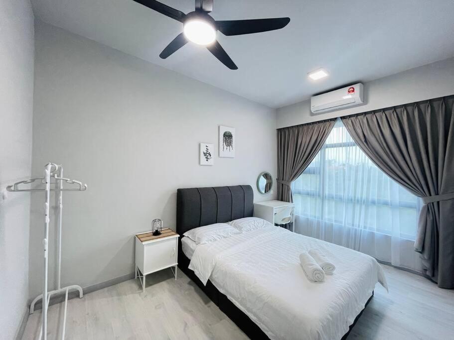 Апартаменти Jesselton Quay,2Br,4-5Pax,Mountain View Кота-Кінабалу Екстер'єр фото
